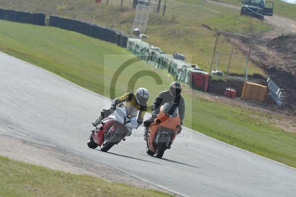 Mallory park Leicestershire;Mallory park photographs;Motorcycle action photographs;Trackday digital images;event digital images;eventdigitalimages;mallory park;no limits trackday;peter wileman photography;trackday;trackday photos