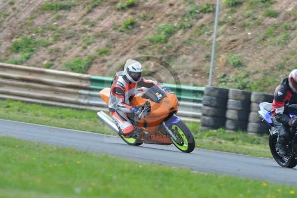 Mallory park Leicestershire;Mallory park photographs;Motorcycle action photographs;Trackday digital images;event digital images;eventdigitalimages;mallory park;no limits trackday;peter wileman photography;trackday;trackday photos