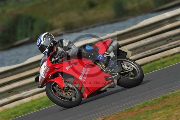 Mallory park Leicestershire;Mallory park photographs;Motorcycle action photographs;Trackday digital images;event digital images;eventdigitalimages;mallory park;no limits trackday;peter wileman photography;trackday;trackday photos