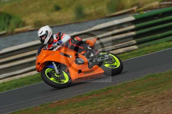 Mallory park Leicestershire;Mallory park photographs;Motorcycle action photographs;Trackday digital images;event digital images;eventdigitalimages;mallory park;no limits trackday;peter wileman photography;trackday;trackday photos
