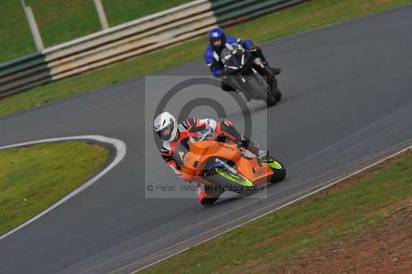 Mallory park Leicestershire;Mallory park photographs;Motorcycle action photographs;Trackday digital images;event digital images;eventdigitalimages;mallory park;no limits trackday;peter wileman photography;trackday;trackday photos