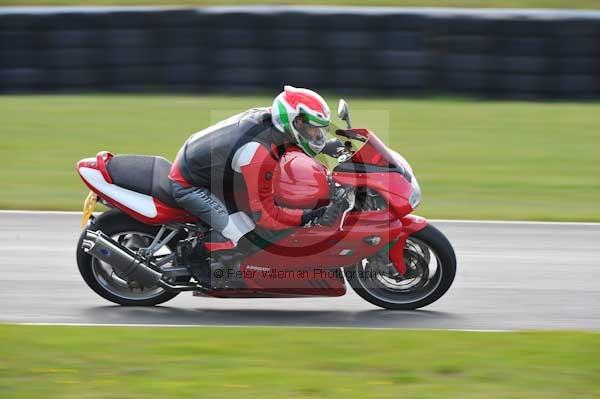 Mallory park Leicestershire;Mallory park photographs;Motorcycle action photographs;Trackday digital images;event digital images;eventdigitalimages;mallory park;no limits trackday;peter wileman photography;trackday;trackday photos
