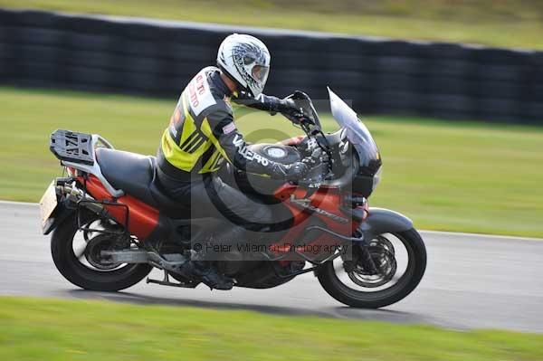 Mallory park Leicestershire;Mallory park photographs;Motorcycle action photographs;Trackday digital images;event digital images;eventdigitalimages;mallory park;no limits trackday;peter wileman photography;trackday;trackday photos