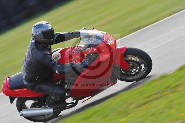 Mallory park Leicestershire;Mallory park photographs;Motorcycle action photographs;Trackday digital images;event digital images;eventdigitalimages;mallory park;no limits trackday;peter wileman photography;trackday;trackday photos