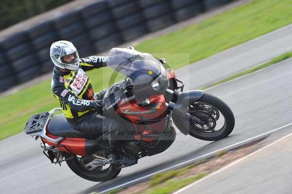 Mallory park Leicestershire;Mallory park photographs;Motorcycle action photographs;Trackday digital images;event digital images;eventdigitalimages;mallory park;no limits trackday;peter wileman photography;trackday;trackday photos