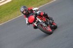Mallory-park-Leicestershire;Mallory-park-photographs;Motorcycle-action-photographs;Trackday-digital-images;event-digital-images;eventdigitalimages;mallory-park;no-limits-trackday;peter-wileman-photography;trackday;trackday-photos
