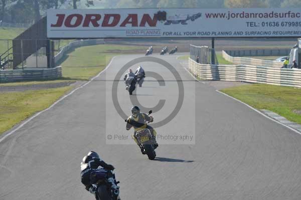 Mallory park Leicestershire;Mallory park photographs;Motorcycle action photographs;event digital images;eventdigitalimages;mallory park;no limits trackday;peter wileman photography;trackday;trackday digital images;trackday photos