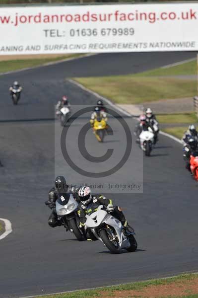 Mallory park Leicestershire;Mallory park photographs;Motorcycle action photographs;event digital images;eventdigitalimages;mallory park;no limits trackday;peter wileman photography;trackday;trackday digital images;trackday photos