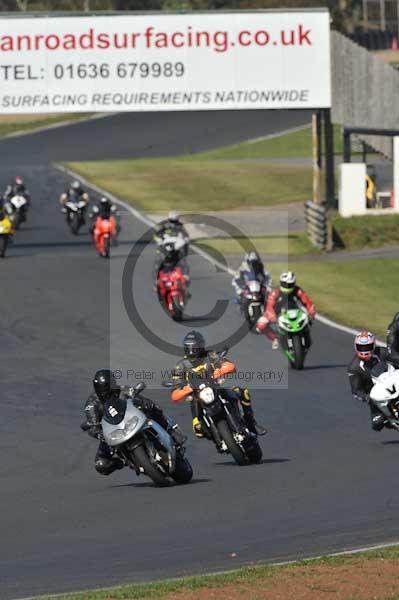 Mallory park Leicestershire;Mallory park photographs;Motorcycle action photographs;event digital images;eventdigitalimages;mallory park;no limits trackday;peter wileman photography;trackday;trackday digital images;trackday photos