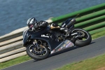 Mallory-park-Leicestershire;Mallory-park-photographs;Motorcycle-action-photographs;event-digital-images;eventdigitalimages;mallory-park;no-limits-trackday;peter-wileman-photography;trackday;trackday-digital-images;trackday-photos