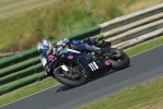 Mallory-park-Leicestershire;Mallory-park-photographs;Motorcycle-action-photographs;event-digital-images;eventdigitalimages;mallory-park;no-limits-trackday;peter-wileman-photography;trackday;trackday-digital-images;trackday-photos