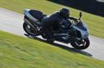 Mallory-park-Leicestershire;Mallory-park-photographs;Motorcycle-action-photographs;event-digital-images;eventdigitalimages;mallory-park;no-limits-trackday;peter-wileman-photography;trackday;trackday-digital-images;trackday-photos