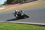 Mallory-park-Leicestershire;Mallory-park-photographs;Motorcycle-action-photographs;event-digital-images;eventdigitalimages;mallory-park;no-limits-trackday;peter-wileman-photography;trackday;trackday-digital-images;trackday-photos
