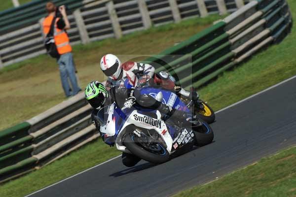 Mallory park Leicestershire;Mallory park photographs;Motorcycle action photographs;event digital images;eventdigitalimages;mallory park;no limits trackday;peter wileman photography;trackday;trackday digital images;trackday photos