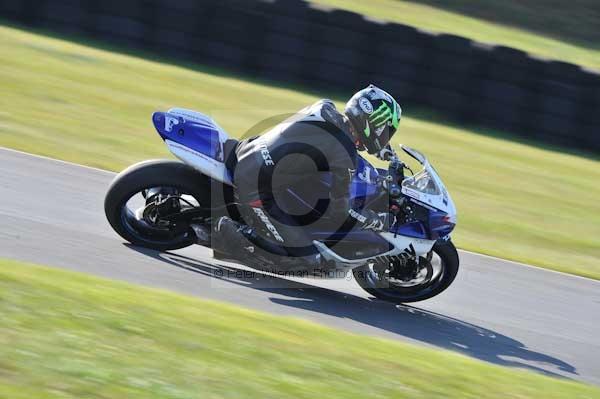 Mallory park Leicestershire;Mallory park photographs;Motorcycle action photographs;event digital images;eventdigitalimages;mallory park;no limits trackday;peter wileman photography;trackday;trackday digital images;trackday photos