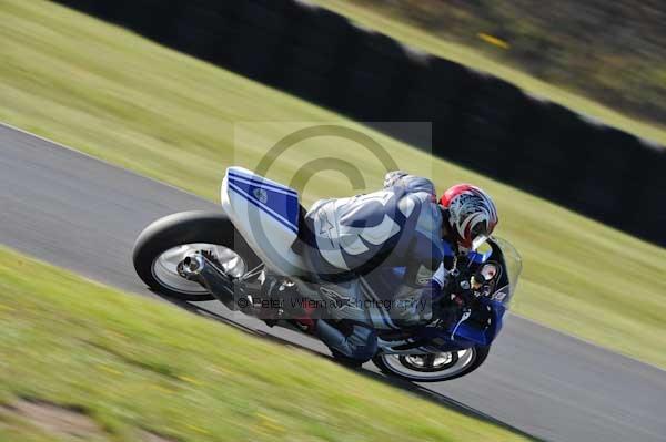 Mallory park Leicestershire;Mallory park photographs;Motorcycle action photographs;event digital images;eventdigitalimages;mallory park;no limits trackday;peter wileman photography;trackday;trackday digital images;trackday photos