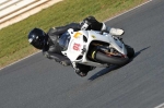 Mallory-park-Leicestershire;Mallory-park-photographs;Motorcycle-action-photographs;event-digital-images;eventdigitalimages;mallory-park;no-limits-trackday;peter-wileman-photography;trackday;trackday-digital-images;trackday-photos