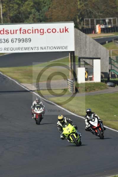 Mallory park Leicestershire;Mallory park photographs;Motorcycle action photographs;event digital images;eventdigitalimages;mallory park;no limits trackday;peter wileman photography;trackday;trackday digital images;trackday photos