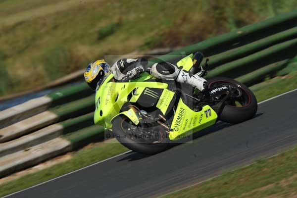 Mallory park Leicestershire;Mallory park photographs;Motorcycle action photographs;event digital images;eventdigitalimages;mallory park;no limits trackday;peter wileman photography;trackday;trackday digital images;trackday photos