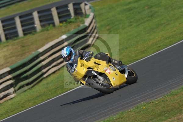 Mallory park Leicestershire;Mallory park photographs;Motorcycle action photographs;event digital images;eventdigitalimages;mallory park;no limits trackday;peter wileman photography;trackday;trackday digital images;trackday photos