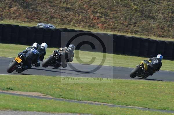 Mallory park Leicestershire;Mallory park photographs;Motorcycle action photographs;event digital images;eventdigitalimages;mallory park;no limits trackday;peter wileman photography;trackday;trackday digital images;trackday photos