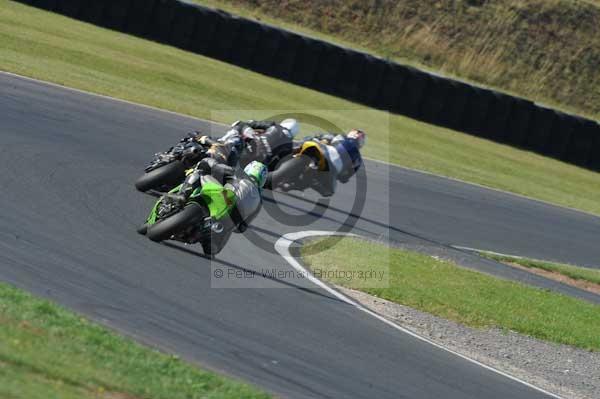 Mallory park Leicestershire;Mallory park photographs;Motorcycle action photographs;event digital images;eventdigitalimages;mallory park;no limits trackday;peter wileman photography;trackday;trackday digital images;trackday photos