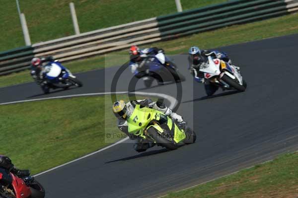 Mallory park Leicestershire;Mallory park photographs;Motorcycle action photographs;event digital images;eventdigitalimages;mallory park;no limits trackday;peter wileman photography;trackday;trackday digital images;trackday photos