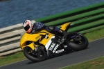 Mallory-park-Leicestershire;Mallory-park-photographs;Motorcycle-action-photographs;event-digital-images;eventdigitalimages;mallory-park;no-limits-trackday;peter-wileman-photography;trackday;trackday-digital-images;trackday-photos