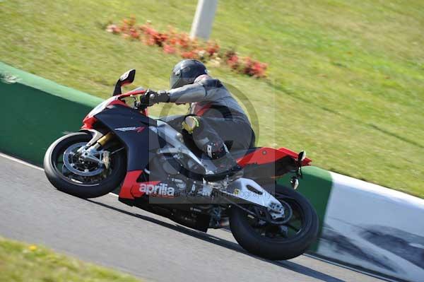 Mallory park Leicestershire;Mallory park photographs;Motorcycle action photographs;event digital images;eventdigitalimages;mallory park;no limits trackday;peter wileman photography;trackday;trackday digital images;trackday photos