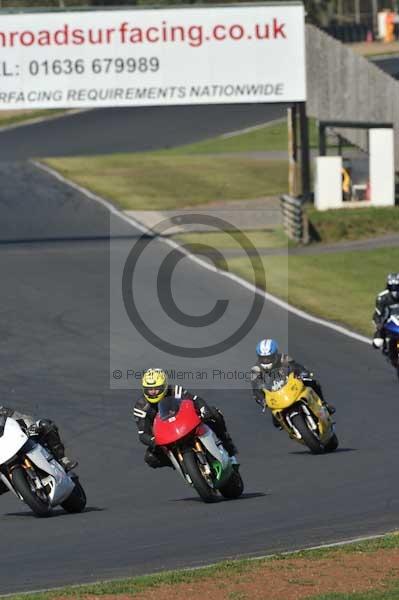 Mallory park Leicestershire;Mallory park photographs;Motorcycle action photographs;event digital images;eventdigitalimages;mallory park;no limits trackday;peter wileman photography;trackday;trackday digital images;trackday photos
