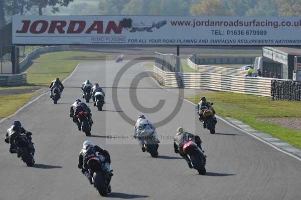 Mallory park Leicestershire;Mallory park photographs;Motorcycle action photographs;event digital images;eventdigitalimages;mallory park;no limits trackday;peter wileman photography;trackday;trackday digital images;trackday photos