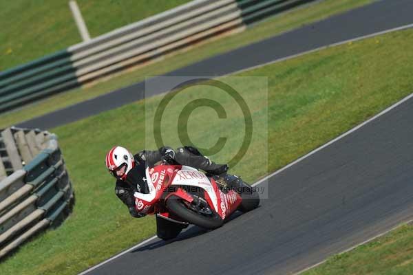 Mallory park Leicestershire;Mallory park photographs;Motorcycle action photographs;event digital images;eventdigitalimages;mallory park;no limits trackday;peter wileman photography;trackday;trackday digital images;trackday photos