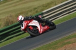 Mallory-park-Leicestershire;Mallory-park-photographs;Motorcycle-action-photographs;event-digital-images;eventdigitalimages;mallory-park;no-limits-trackday;peter-wileman-photography;trackday;trackday-digital-images;trackday-photos