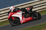 Mallory-park-Leicestershire;Mallory-park-photographs;Motorcycle-action-photographs;event-digital-images;eventdigitalimages;mallory-park;no-limits-trackday;peter-wileman-photography;trackday;trackday-digital-images;trackday-photos
