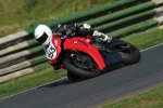 Mallory-park-Leicestershire;Mallory-park-photographs;Motorcycle-action-photographs;event-digital-images;eventdigitalimages;mallory-park;no-limits-trackday;peter-wileman-photography;trackday;trackday-digital-images;trackday-photos
