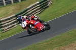 Mallory-park-Leicestershire;Mallory-park-photographs;Motorcycle-action-photographs;event-digital-images;eventdigitalimages;mallory-park;no-limits-trackday;peter-wileman-photography;trackday;trackday-digital-images;trackday-photos