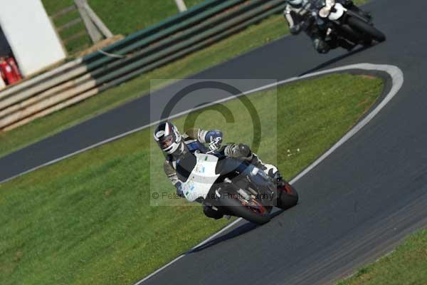 Mallory park Leicestershire;Mallory park photographs;Motorcycle action photographs;event digital images;eventdigitalimages;mallory park;no limits trackday;peter wileman photography;trackday;trackday digital images;trackday photos