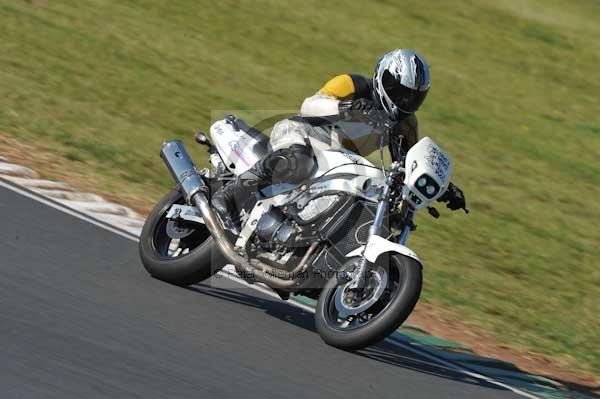 Mallory park Leicestershire;Mallory park photographs;Motorcycle action photographs;event digital images;eventdigitalimages;mallory park;no limits trackday;peter wileman photography;trackday;trackday digital images;trackday photos