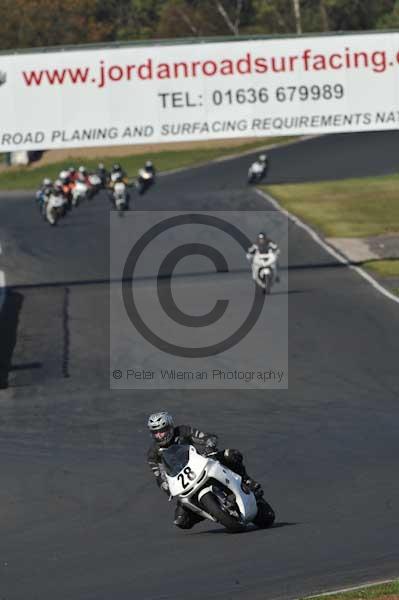 Mallory park Leicestershire;Mallory park photographs;Motorcycle action photographs;event digital images;eventdigitalimages;mallory park;no limits trackday;peter wileman photography;trackday;trackday digital images;trackday photos