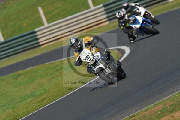 Mallory park Leicestershire;Mallory park photographs;Motorcycle action photographs;event digital images;eventdigitalimages;mallory park;no limits trackday;peter wileman photography;trackday;trackday digital images;trackday photos
