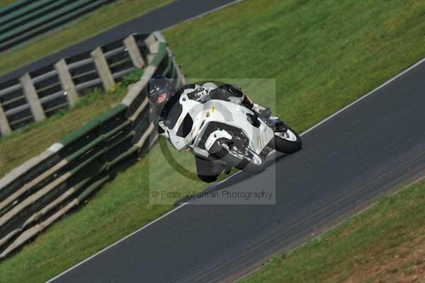Mallory park Leicestershire;Mallory park photographs;Motorcycle action photographs;event digital images;eventdigitalimages;mallory park;no limits trackday;peter wileman photography;trackday;trackday digital images;trackday photos