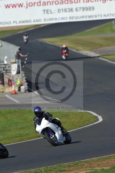 Mallory park Leicestershire;Mallory park photographs;Motorcycle action photographs;event digital images;eventdigitalimages;mallory park;no limits trackday;peter wileman photography;trackday;trackday digital images;trackday photos