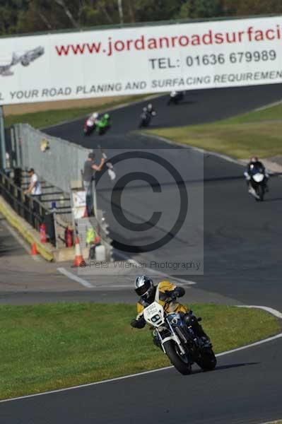 Mallory park Leicestershire;Mallory park photographs;Motorcycle action photographs;event digital images;eventdigitalimages;mallory park;no limits trackday;peter wileman photography;trackday;trackday digital images;trackday photos