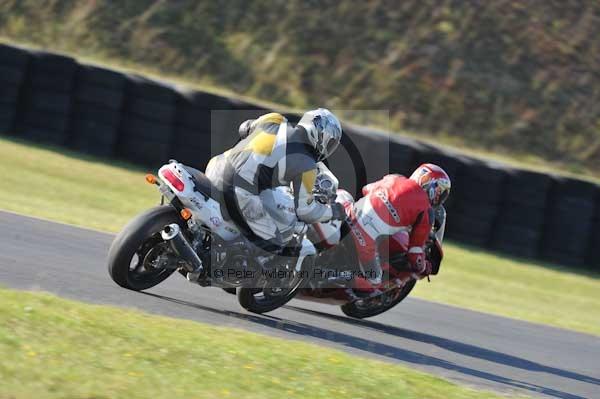 Mallory park Leicestershire;Mallory park photographs;Motorcycle action photographs;event digital images;eventdigitalimages;mallory park;no limits trackday;peter wileman photography;trackday;trackday digital images;trackday photos