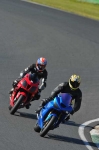 Mallory-park-Leicestershire;Mallory-park-photographs;Motorcycle-action-photographs;event-digital-images;eventdigitalimages;mallory-park;no-limits-trackday;peter-wileman-photography;trackday;trackday-digital-images;trackday-photos