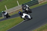 Mallory-park-Leicestershire;Mallory-park-photographs;Motorcycle-action-photographs;event-digital-images;eventdigitalimages;mallory-park;no-limits-trackday;peter-wileman-photography;trackday;trackday-digital-images;trackday-photos