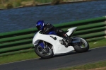 Mallory-park-Leicestershire;Mallory-park-photographs;Motorcycle-action-photographs;event-digital-images;eventdigitalimages;mallory-park;no-limits-trackday;peter-wileman-photography;trackday;trackday-digital-images;trackday-photos