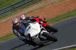 Mallory-park-Leicestershire;Mallory-park-photographs;Motorcycle-action-photographs;event-digital-images;eventdigitalimages;mallory-park;no-limits-trackday;peter-wileman-photography;trackday;trackday-digital-images;trackday-photos