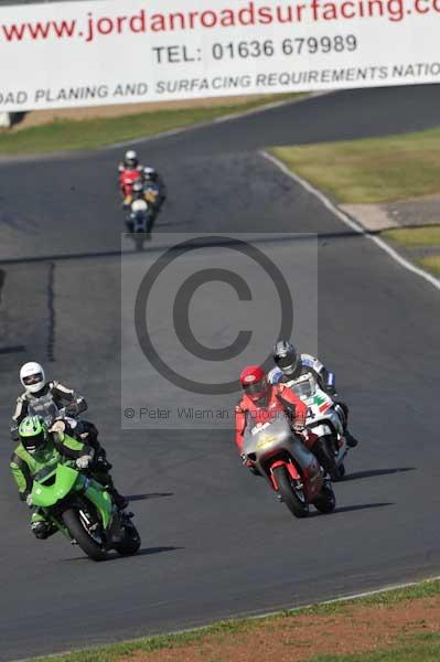 Mallory park Leicestershire;Mallory park photographs;Motorcycle action photographs;event digital images;eventdigitalimages;mallory park;no limits trackday;peter wileman photography;trackday;trackday digital images;trackday photos