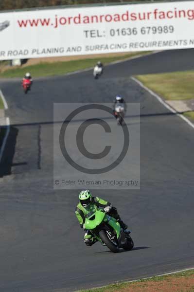 Mallory park Leicestershire;Mallory park photographs;Motorcycle action photographs;event digital images;eventdigitalimages;mallory park;no limits trackday;peter wileman photography;trackday;trackday digital images;trackday photos